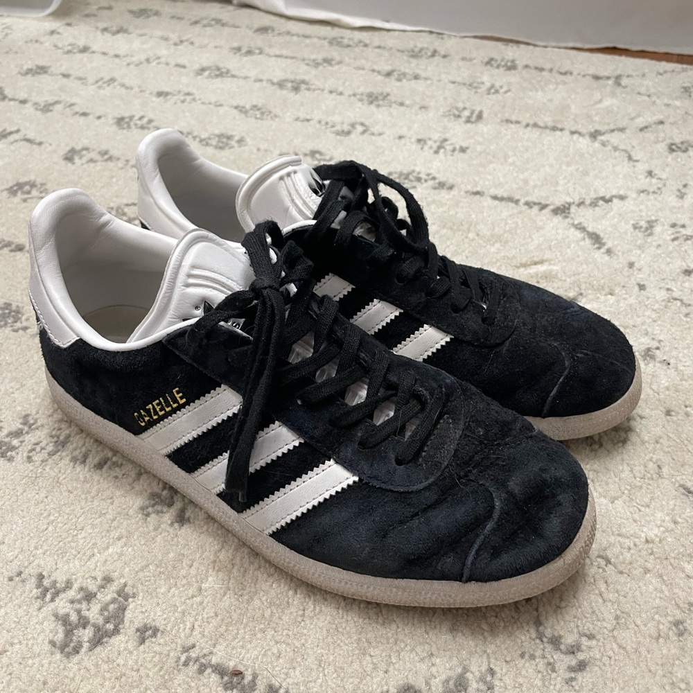 Adidas Gazelle black womens 7.5 men’s 6.5